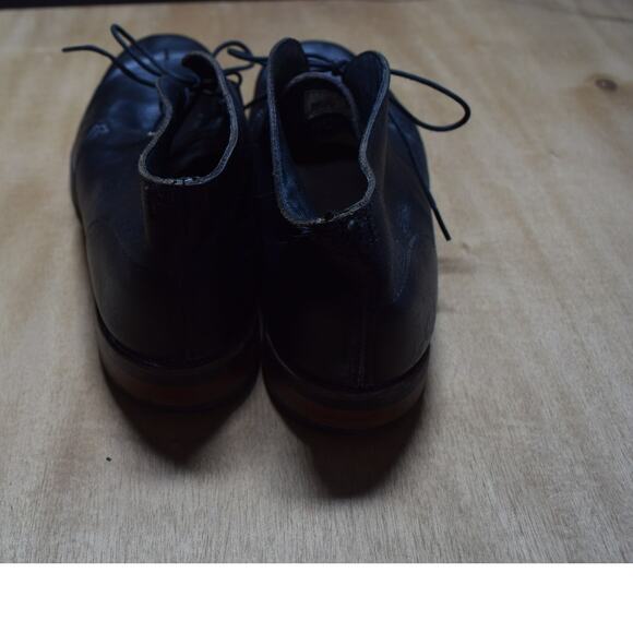 UGG Men’s Black Leather Lace‑Up Ankle Boots – Size 12 - Picture 3 of 4